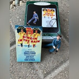 Hallmark Keepsake Singin' in the Rain Ornament set